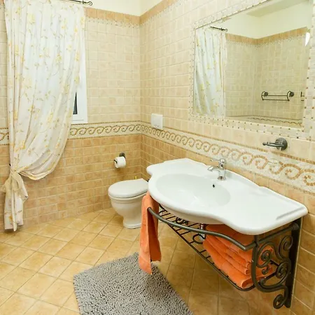 Villa Lisa Diano Marina Room photo